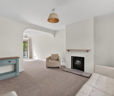 5 Railway Cottages, Bridge Road, Helen's Bay, BT19 1TE - Photo 2