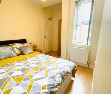 Wolseley Street, Room 1, ALL BILLS INCLUDED, BT71LG, Belfast - Photo 2