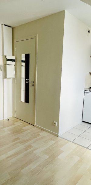 Location Appartement 1 pièce 12m² AMIENS 80000 - Photo 1