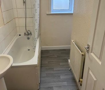 2 bedroom terraced house to rent - Photo 6