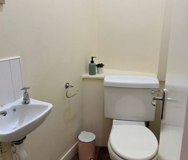 3 bedroom apartment to rent - Photo 5