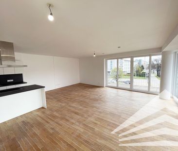 Lichtdurchflutete, große 2 Zimmer-Neubauwohnung mit Küche! - Foto 3