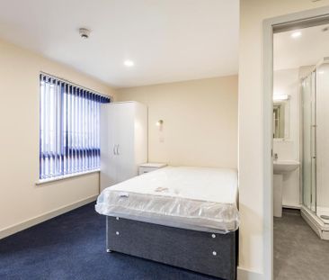 Studio to rent - Photo 2