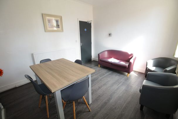 Student Accommodation 26/27, 56 Foster Street, Sincil Bank, Lincoln - Photo 1