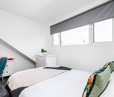 Room in a Shared House, Broomfield Terrace, LS6 - Photo 4