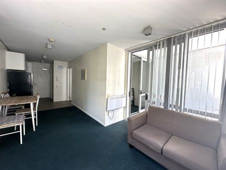 Furnished 1 Bedroom Apartment - Photo 5