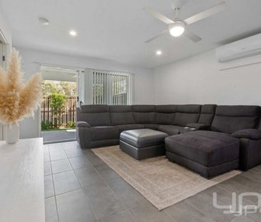 Private, Low-Maintenance Living Just Steps from Bumblebee Park - Photo 2