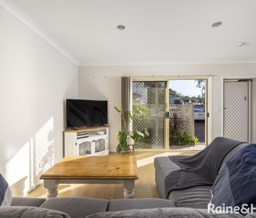 Fully furnished 3 bedroom townhouse - Photo 1