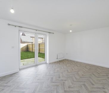 3 bedroom semi-detached house to rent - Photo 4