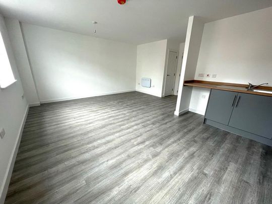 Studio to rent - Photo 1