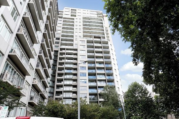 FULLY FURNISHED ONE BEDROOM IN SOUTHGATE - Photo 1