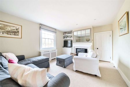 An exceptional country home occupying a superb rural setting - Photo 2