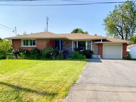 For Lease - 4 VALLEY Road, St. Catharines, Ontario - Photo 4