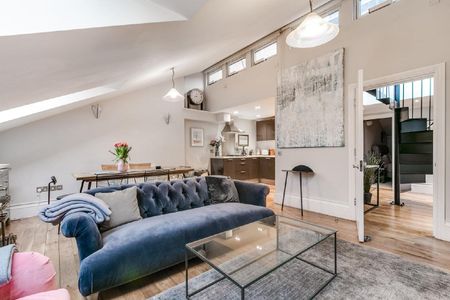 Clapham Common North Side, Clapham, London, SW4 - Photo 2