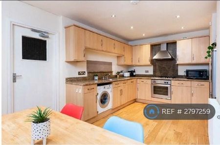 5 bedroom terraced house to rent - Photo 5