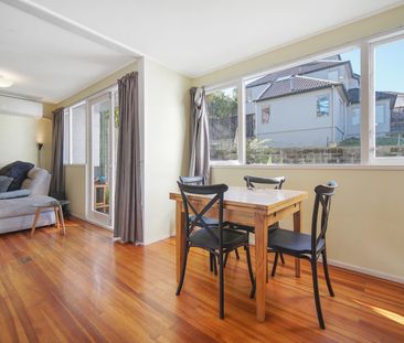 One Tree Hill 2 Bedroom Neat and Tidy - Photo 6