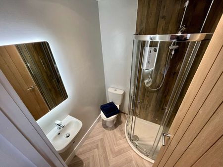 St. Catherines Grove Room 4 - Photo 4