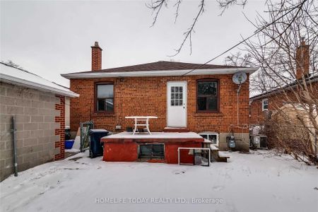 For Lease - 19 Bardwell Crescent Unit# Bsmt -B, Toronto, Ontario - Photo 4