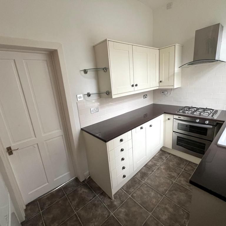 2 bedroom house to rent - Photo 1