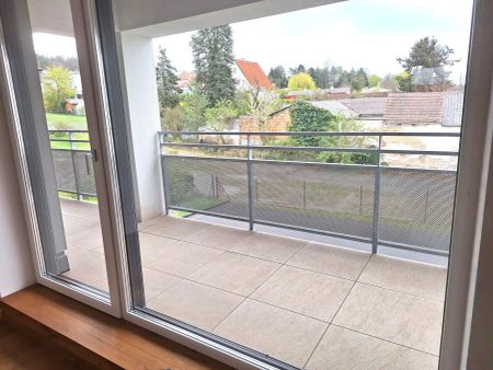 Topmoderne, neuwertige Mietwohnung mit überdachtem Balkon! - Photo 4