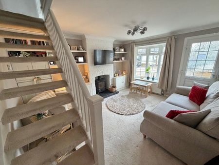 St John Road, Great Wakering, Property for rent - Photo 2