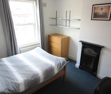 Grimthorpe Place, Headingley - Photo 2