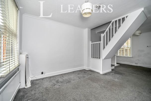 3 bedroom house to rent Garfield Street, Bedford, MK41 - Photo 1