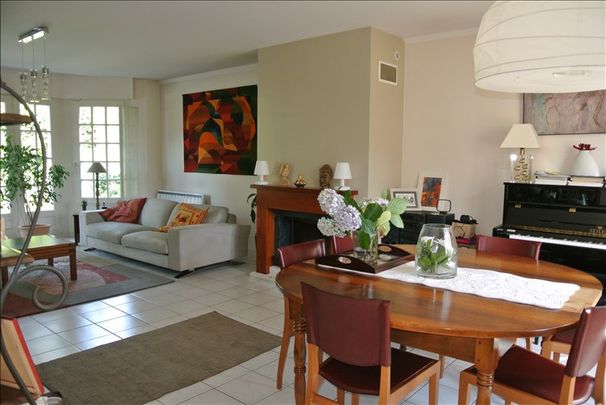 Location Maison 7 pièces 222m² FOURQUEUX 78112 - Photo 1