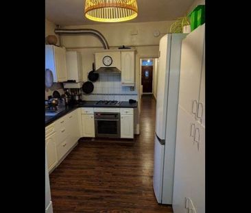 Room in a Shared House, Ley Street, IG1 - Photo 3