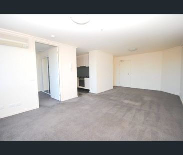 Victoria Tower: 3rd Floor - Southbank Sanctuary! - Photo 5