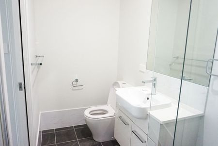 Modern 1-Bedroom Granny Flat in a Prime Location - Photo 5