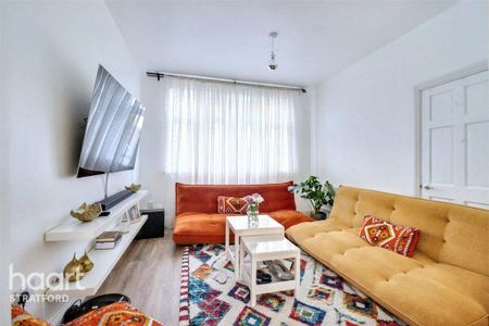 3 bedroom terraced house to rent - Photo 2