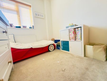 3 Bed Semi-Detached House, Strathmore Avenue, LU1 - Photo 5