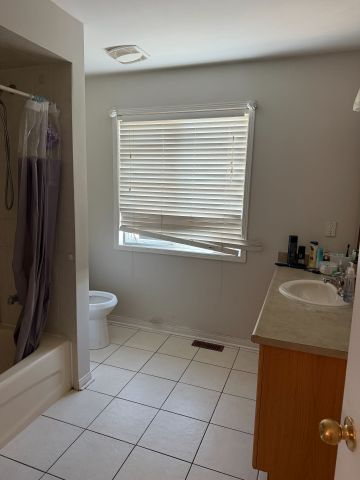 For Lease - 35 Binder Twine( upper floor) Trail, Brampton, Ontario - Photo 5