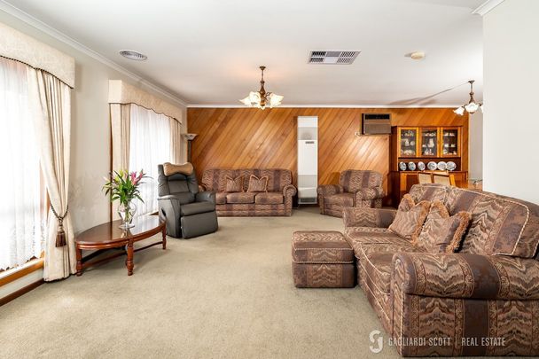 3-bedroom home with a bungalow - Photo 1
