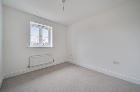 2 bedroom semi-detached house to rent - Photo 5