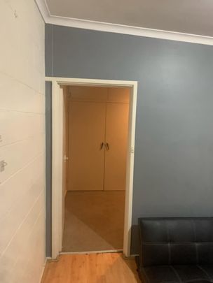 2/5 Leck St, Crestwood NSW 2620 - Apartment For Rent | Domain - Photo 1