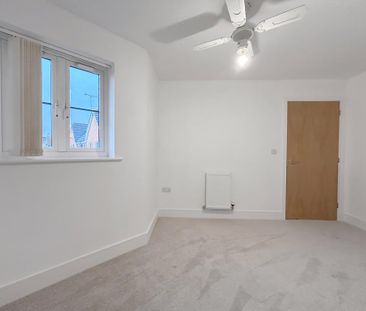 3 bedroom semi-detached house to rent - Photo 6