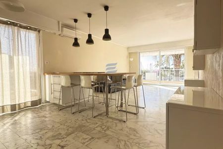 3 PIECES LUMINEUX VUE MER SAINT LAURENT DU VAR - Photo 4