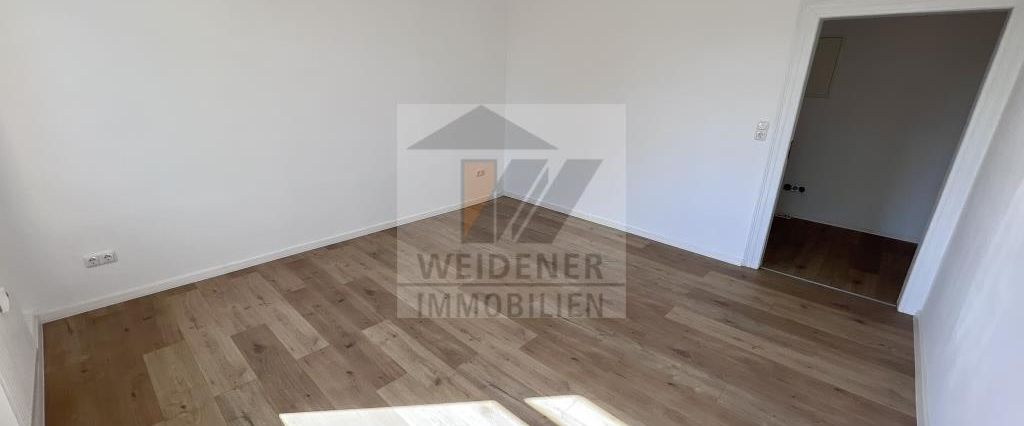 Sanierte 4-Raum-Wohnung mit Balkon und Einbauküche! - Photo 1