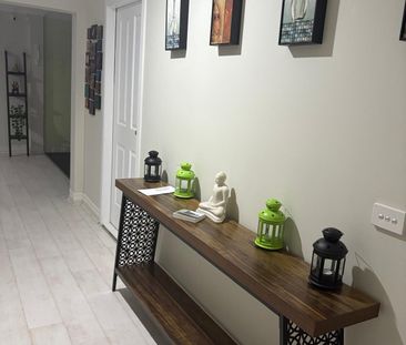 Cranbourne East - Photo 4