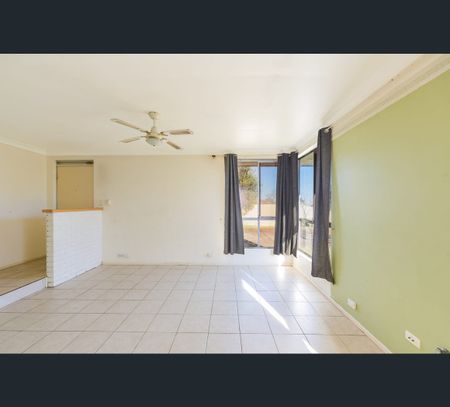 11 Nutcher Way, Parmelia, WA 6167 - Photo 5