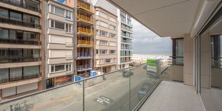 Appartement te huur in Knokke voor € 1.450 met 2 slaapkamers - Photo 4