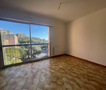 Location Appartement 1 pièce 25m² BASTIA 20600 - Photo 2