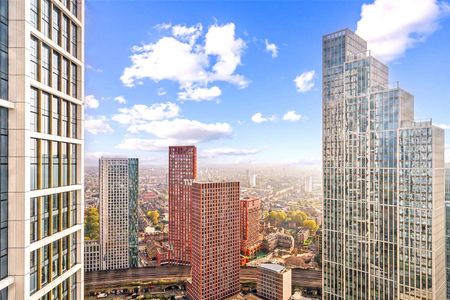 A modern two bedroom apartment on the 28th floor - Photo 3