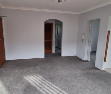 3 Bedroom Apartment + Garage - Photo 1