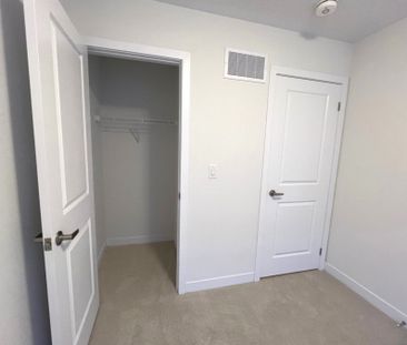 For Lease - 29 John Canning Way, Markham, Ontario - Photo 5