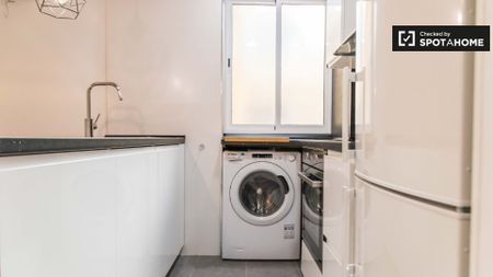 valencia, Valencian Community 46022 - Photo 2