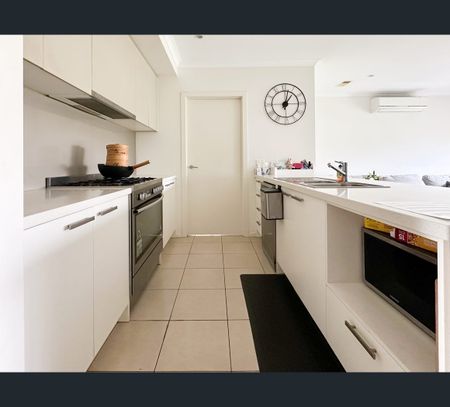 32 Linden Drive, Keysborough, Vic 3173 - Photo 2