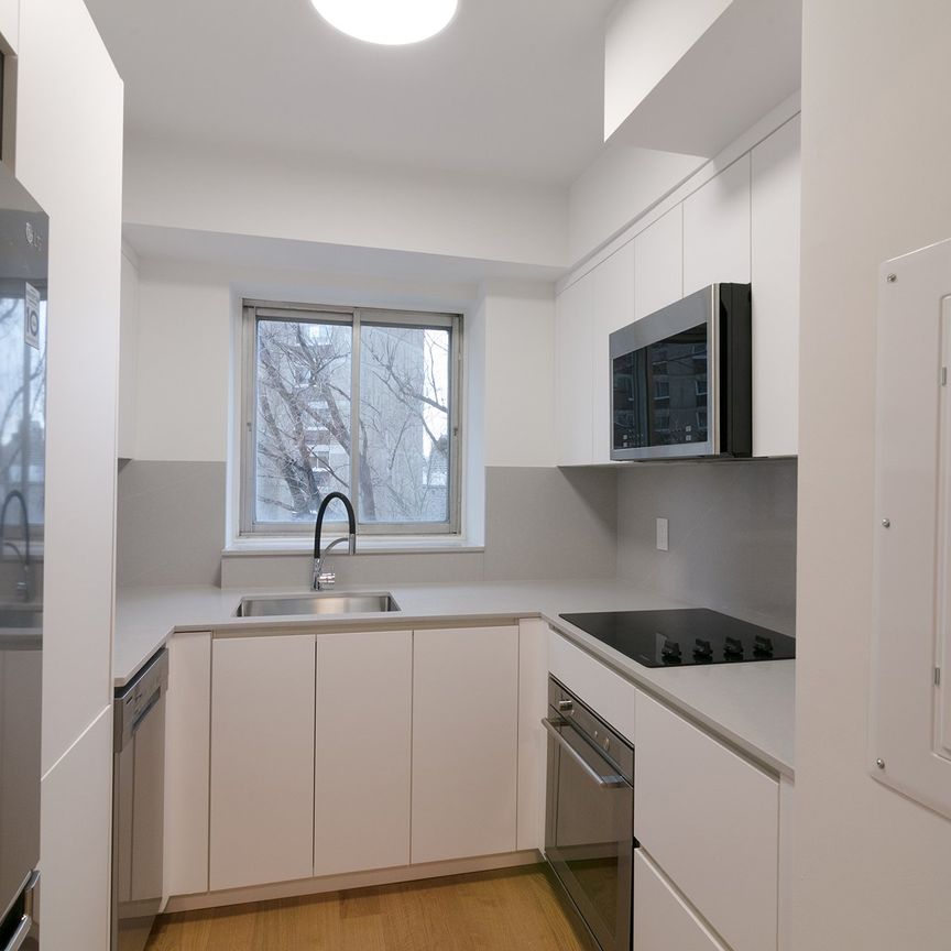 Condo for rent, Montréal (Ville-Marie) - Photo 1